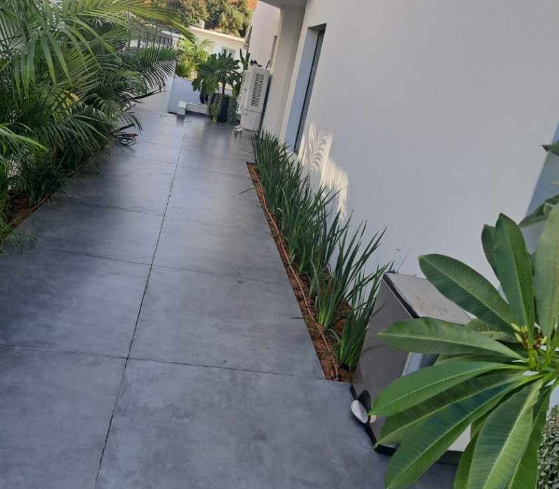 עיצוב גינות יוקרה עם ריצוף מקרמיקה