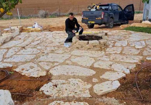 תכנון תאורת גינה